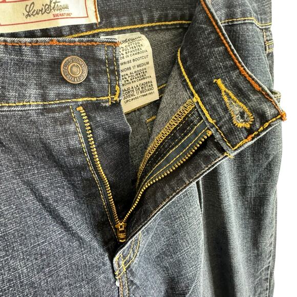 Levi Strauss Signature Medium Wash Stretch Low Rise Boot Cut Jeans Junior's 17 - Picture 3 of 5
